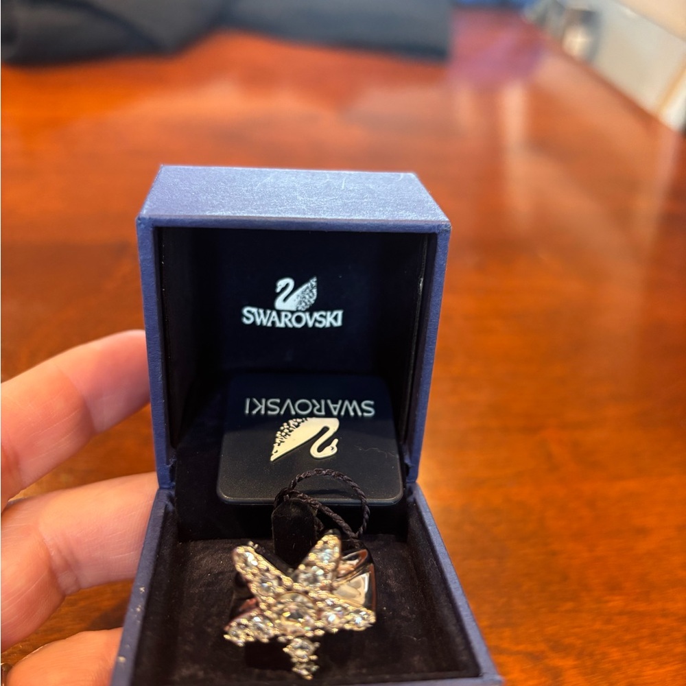 Swarovski Silver Starfish Ring - Picture 3 of 8